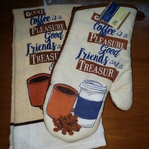 Home Collection Coffee Themed Kitchen Towel And Oven Mitt